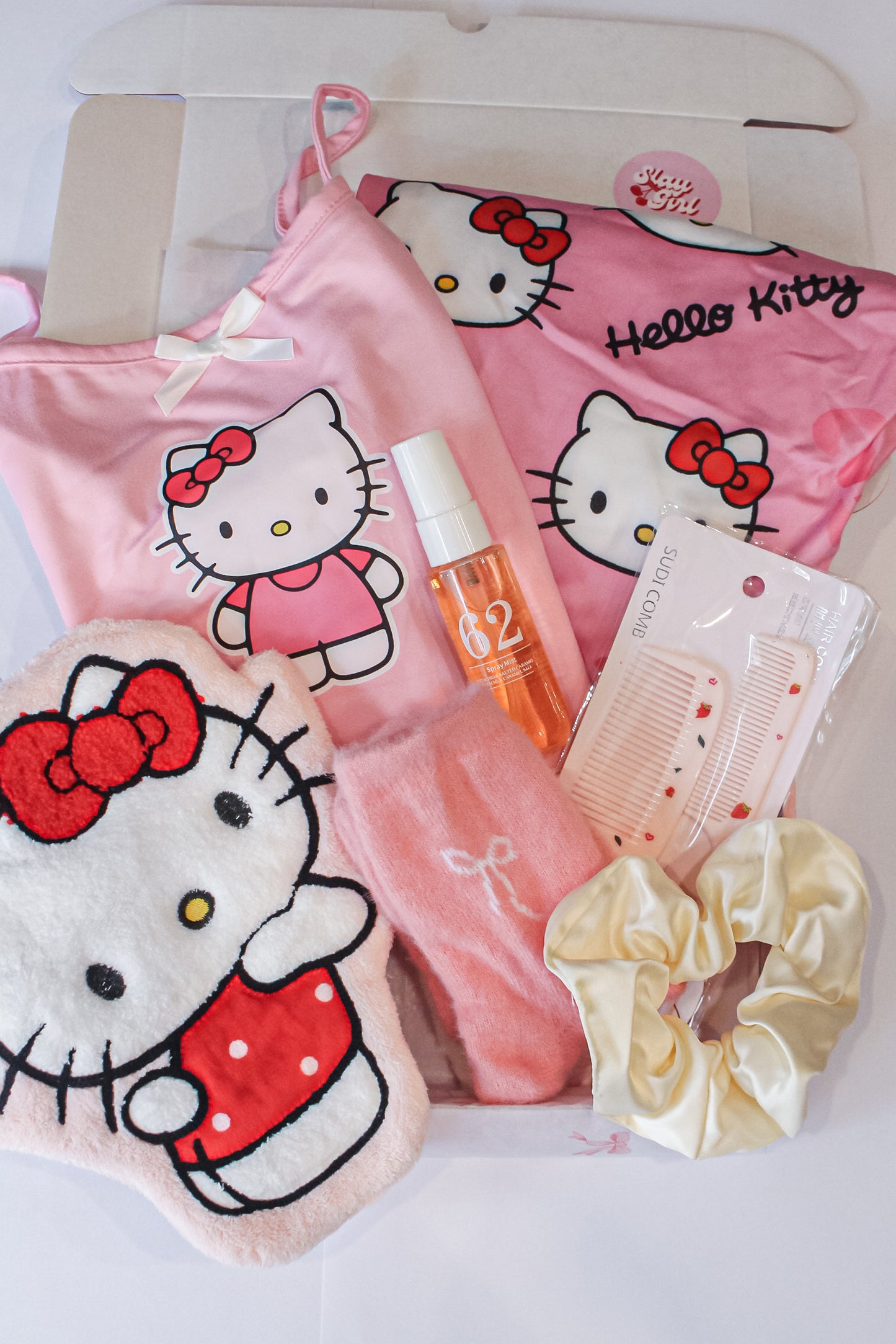 HELLO KITTY Gift Box Set