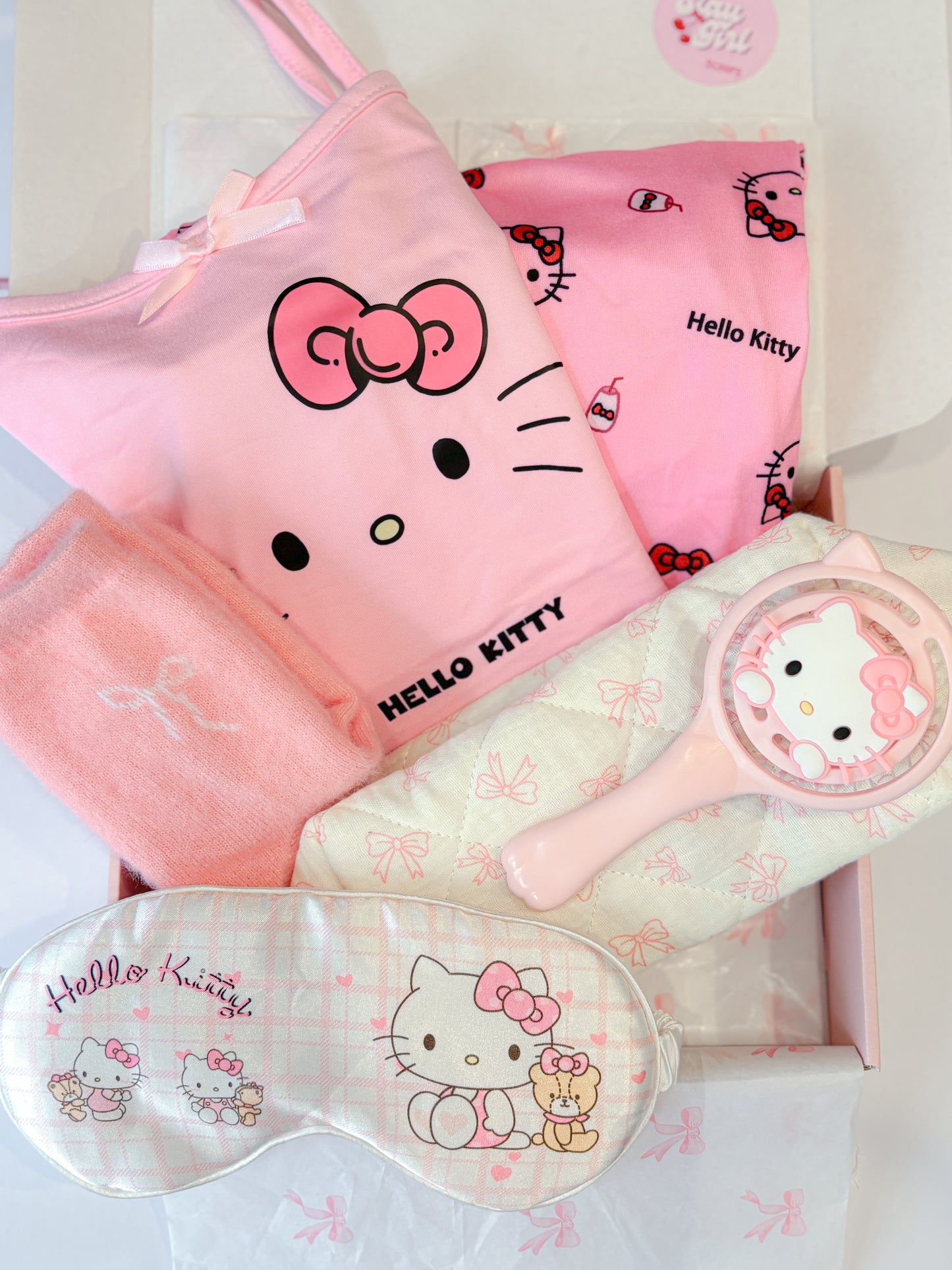 HELLO KITTY Gift Box
